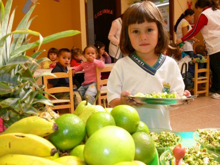 GOVERNO E SOCIEDADE DISCUTEM BONS HÁBITOS ALIMENTARES 